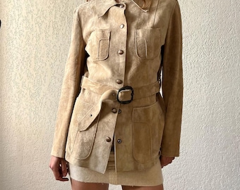 Women’s Tan Suede Leather Jacket with Belt – Handmade Vintage Style Safari Jacket – Casual Chic Button-Up Coat – Fall Winter Fashion