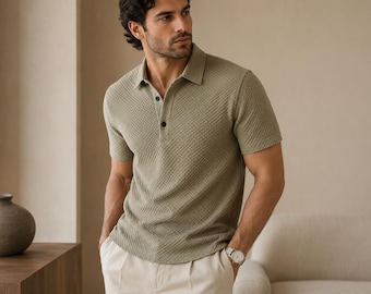 Camisa polo masculina de malha texturizada: manga curta, respirável, ideal para o verão e para ocasiões formais.