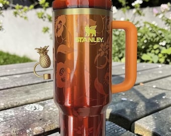 Stanley x KAROL G Tropicoqueta 40oz Tumbler: Gold Pineapple Lid Quencher H2.0 Limited Edition