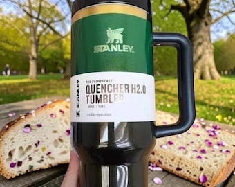 Stanley Elphaba Green Witch Tumbler | 40oz H2.0 FlowState Quencher Cup