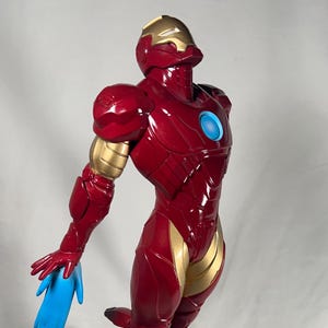 Ultimate Iron Man 1/6 Scale Resin Figure image 1