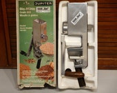 Jupiter Metal Grain Mill Grinder Model 561 001 Manual Hand Crank Pristine