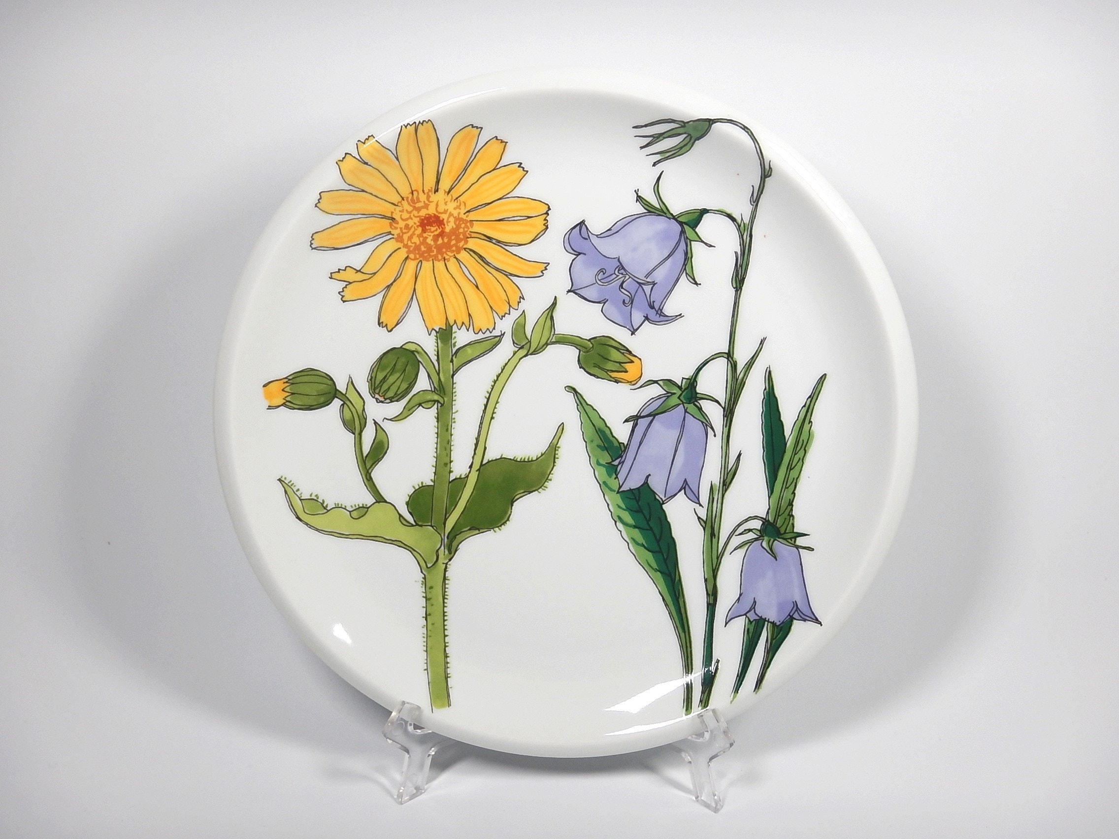 IKEA Plates. Two Deep Daisy Plates by Marguerite Walfridsson