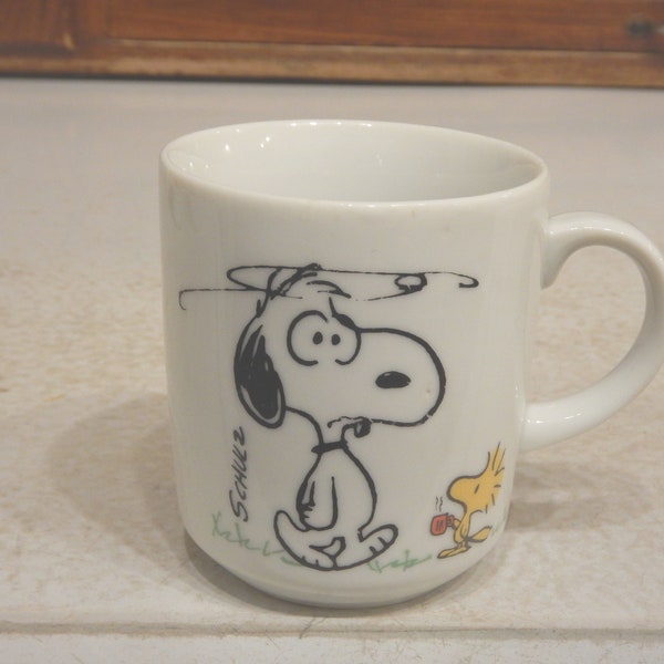 Snoopy Woodstock "I'm Not Worth A Thing Before Coffee Break" Mug Peanuts Cartoon 8 ozs