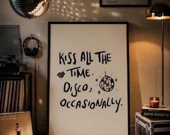ハリー・スタイルズのポスター、Kiss All The Timeのウォールアートプリント、ポップスターのミュージックポスター、コンサートの壁飾り、アルバムの部屋の装飾