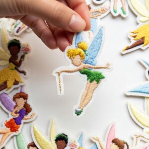 Toppa ricamata di Trilli, toppa termoadesiva di Trilli, toppa con personaggio Disney Pixie, regalo per viaggio a Disneyland, toppa per giacca e zaino