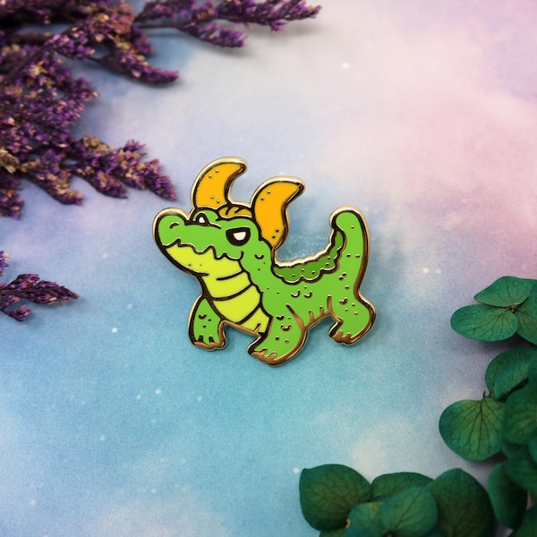 Szpilka Trickster Alligator God Lokigator 35 mm z twardej emalii