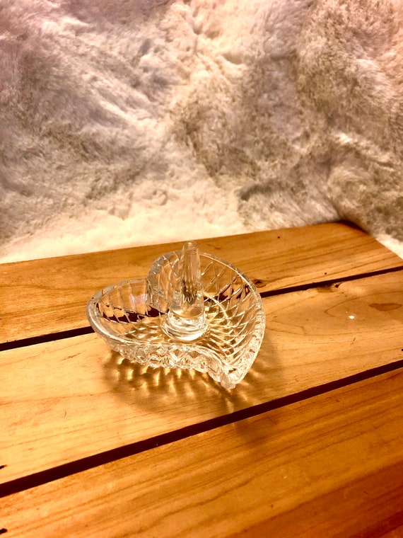 Crystal heart ring holder / Heart ring holder / Ring holder View 2