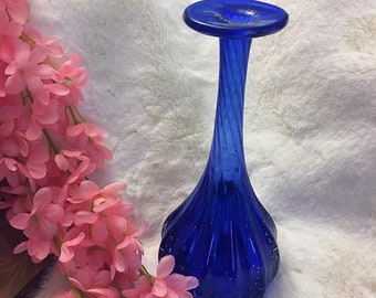 Vintage hand blown cobalt blue glass vase,  blue glass bud vase,  cobalt blue bud glass vase, cobalt blue glass