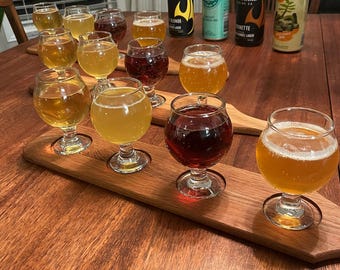 Solid oak wood beer / drink flight with four glasses
