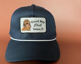 Czapka typu trucker z motywem Golden Retrievera „Good Boy Club”