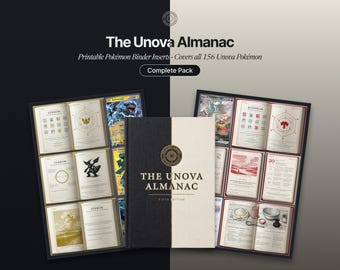Può includere: Il libro The Unova Almanac Fifth Edition con una copertina divisa in nero e crema, posizionato tra due pagine di raccoglitore aperte che mostrano illustrazioni di Pokémon, tabelle di dati e testo. Il titolo è stampato sulla copertina.