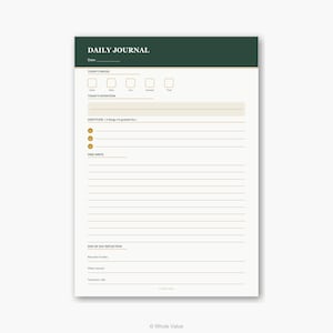 Può includere: Un diario giornaliero color crema con un'intestazione verde scuro che recita "DAILY JOURNAL". Il diario ha sezioni per l'umore, l'intenzione, la gratitudine e la scrittura libera. La sezione inferiore è per la riflessione di fine giornata. Vengono utilizzati accenti dorati.