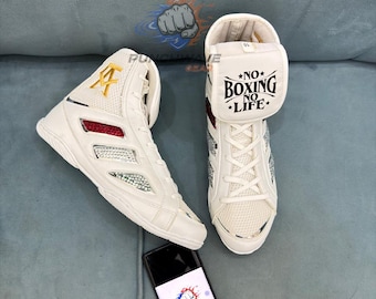 Custom No Boxing No Life Boxing wrestling Shoes Genuine Leather Breathable Mesh Shoes With Rhinestones Sports Shoes.