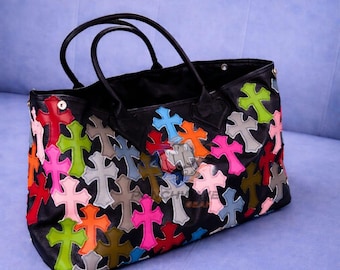 Bolso de piel de vaca Christian Stylish Chrome Heart hecho a medida con cruces coloridas, bolso de hombro, bolso de fin de semana, inspirado.