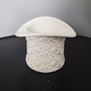 Vintage Milk Glass Fenton Daisy and Button Top Hat
