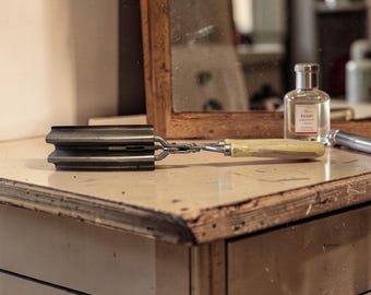 Ondulador de pelo con mango de madera vintage