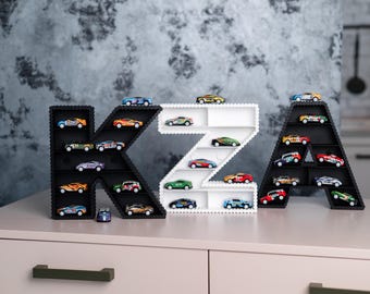 Gepersonaliseerde opbergbrief speelgoedauto, aangepaste naamplank, kindermuurdecoratie, kinderkamerplank