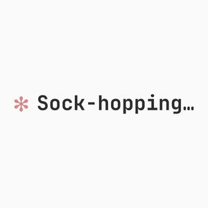 Lustiges Programmierer Shirt, Socke... AI Lade Bildschirm T-Shirt, Programmierer Geschenk, Coding Humor T-Shirt