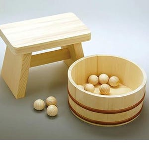 Conjunto de Banho Artesanal Japonês em Hinoki – Balde de Madeira, Banquinho e Bolas Aromáticas de Cipreste para Banho, Conjunto de Luxo para Spa, Fabricado no Japão, Onsen