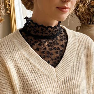 Detachable Peter Pan Lace Collar, Floral Dickey, Cottagecore Dark Academia, Victorian Gift for Her