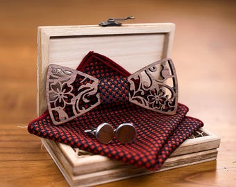 Walnootkleurige vlinderstrikset met bloemen | Handgemaakte manchetknopen pochet houten geschenkdoos