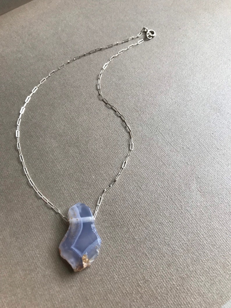 Women/'s Crystal Charm Necklace Sterling Silver And Lavender Chalcedony Raw Gemstone Healing Necklace.
