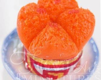 1/6 sized Doll's Prosperity cake (huat kueh) or 3 pieces in 35mm plate