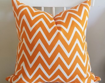 Chevron Orange - Decoratieve Kussenhoes - Accent Kussen - Plaid Kussen - Binnen buiten - Oranje Wit