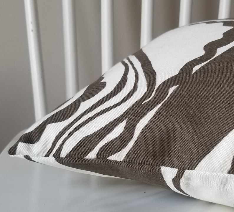 Trina Turk Carmel Coastline Pillow Cover - Thumbnail 5
