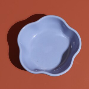 Blue Flower Shaped Dish, Vintage Blue Candy Dish, Blue Scalloped Edge Bowl image 4