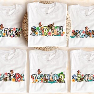 Camiseta de la Princesa Moana de Disney, Camiseta de Moana y Maui de Disney, Camiseta personalizada con el nombre de Moana, Camiseta a juego para la familia Moana, Sudadera de Hei Hei y Pua imagen 2