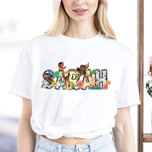 Camiseta de la Princesa Moana de Disney, Camiseta de Moana y Maui de Disney, Camiseta personalizada con el nombre de Moana, Camiseta a juego para la familia Moana, Sudadera de Hei Hei y Pua imagen 10