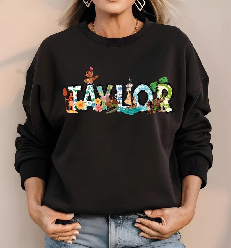 Camiseta de la Princesa Moana de Disney, Camiseta de Moana y Maui de Disney, Camiseta personalizada con el nombre de Moana, Camiseta a juego para la familia Moana, Sudadera de Hei Hei y Pua imagen 9