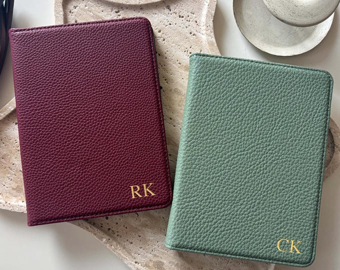 Featured listing image: Personalized Leather Kindle Case, Paperwhite 12th/11th Gen, Foil Initials,Auto wake / sleep,Christmas Gift