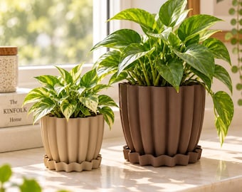 3D Printed Fluted Planter with Drainage Tray, Modern Indoor Plant Pot (3 Sizes)
