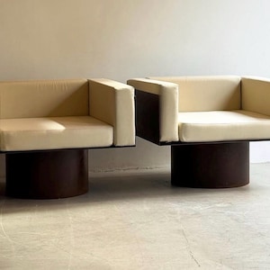 Set 2 sculptural metal lounge Chair S