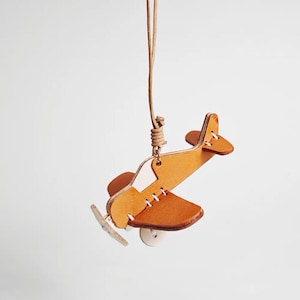 Handmade Leather Airplane Bag Charm, Leather Plane Keychain, Car Rearview Mirror Charm, Vintage Travel Bag Accessory, Cute Gift for Friends