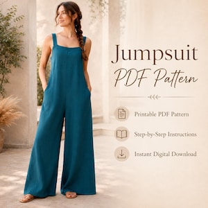 Puede incluir: Un mono de color turquesa con perneras anchas y escote cuadrado. La imagen incluye el texto "Jumpsuit PDF Pattern" e iconos para un patrón PDF imprimible, instrucciones paso a paso y descarga digital instantánea.