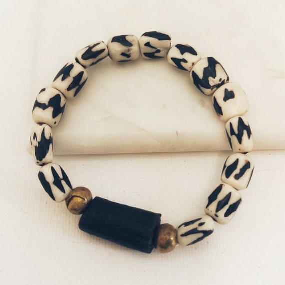 Black and White Beaded Bracelet