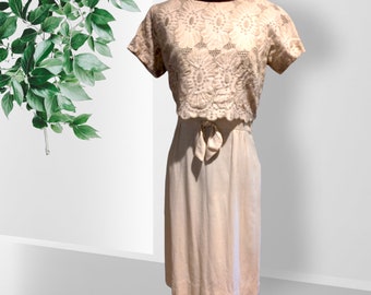 Vintage 60s Eyelet Lace Shift Dress/1960s Beige Wiggle Dress/Pencil Sheath Dress Small