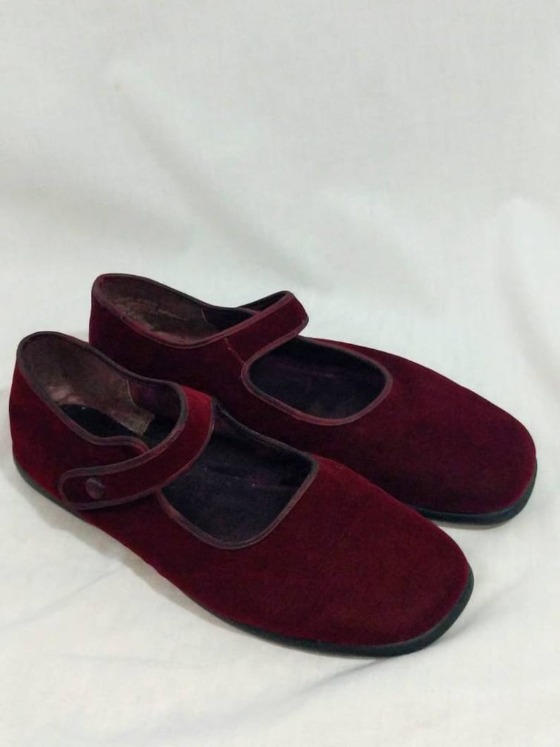 Burgundy Velvet Mary Jane Flats 1990s Vintage Esprit Ballet Flats Grunge Shoes 90s Fashion Size 10
