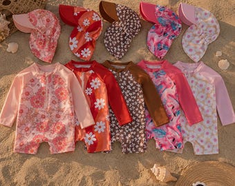 Zwempakje met rashguard voor babymeisjes | Zwemrompertje met lange mouwen en zonnehoedje | Strandoutfit met bloemenprint en flamingo's | Zwemkleding voor peuters