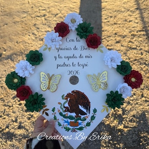 Mexicaanse afstudeerpet Para Mis Padres eerste generatie papieren bloemen afstudeerpet Class Of 2026 Butterfles Proud Mexican Graduate Senior 2026