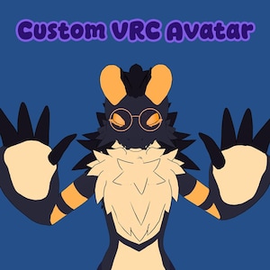 Op de afbeelding: Een digitale illustratie van een aangepaste VRC-avatar. De avatar heeft een zwart-oranje kleurenschema, met grote handen en oren. Hij draagt een ronde bril en heeft een pluizige borst. De tekst "Custom VRC Avatar" staat bovenaan.