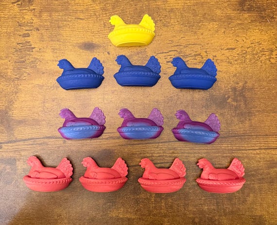 3D Printed Hen Fridge Magnet | Rustic Farmhouse Kitchen Decor (56mm x 36mm)