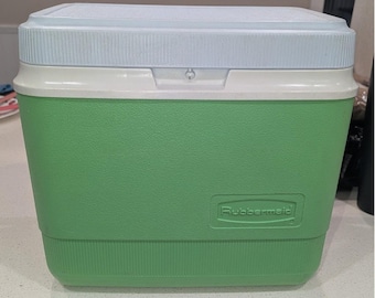 Vintage Rubbermaid Personal Cooler Green Plastic Insulated Lunch Box Retro Neon