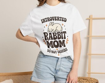 内向的なうさぎママTシャツ｜眠っているうさぎの邪魔しないでグラフィックTシャツ
