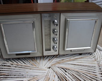 Rádio Panasonic Vintage, Elétrico, Rádio FM-AM, Alto-falantes Duplos, Rádio, Rádio Vintage, Rádio dos anos 1970, Decoração para Casa, Rádio Prata, Design de Cenário
