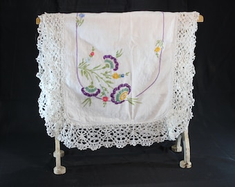 Vintage Heritage Lace Table Runner Dresser Scarf Seasonal Holiday Home Decor Centerpiece 16 X 48 Ecru With Red Flowers Shabby Cottage Chic - Etsy Vintage Heritage Lace Table Runner Dresser Scarf Seasonal Holiday Home Decor Centerpiece 16 X 48 Ecru With Red Flowers Shabby Cottage Chic - Etsy